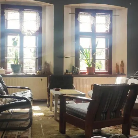 Stara Szkola Apartment *
